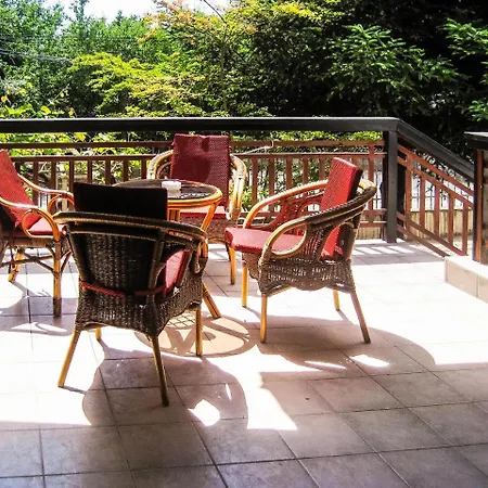 בית נופש Chic Bungalow With Rooftop Terrace Access And *